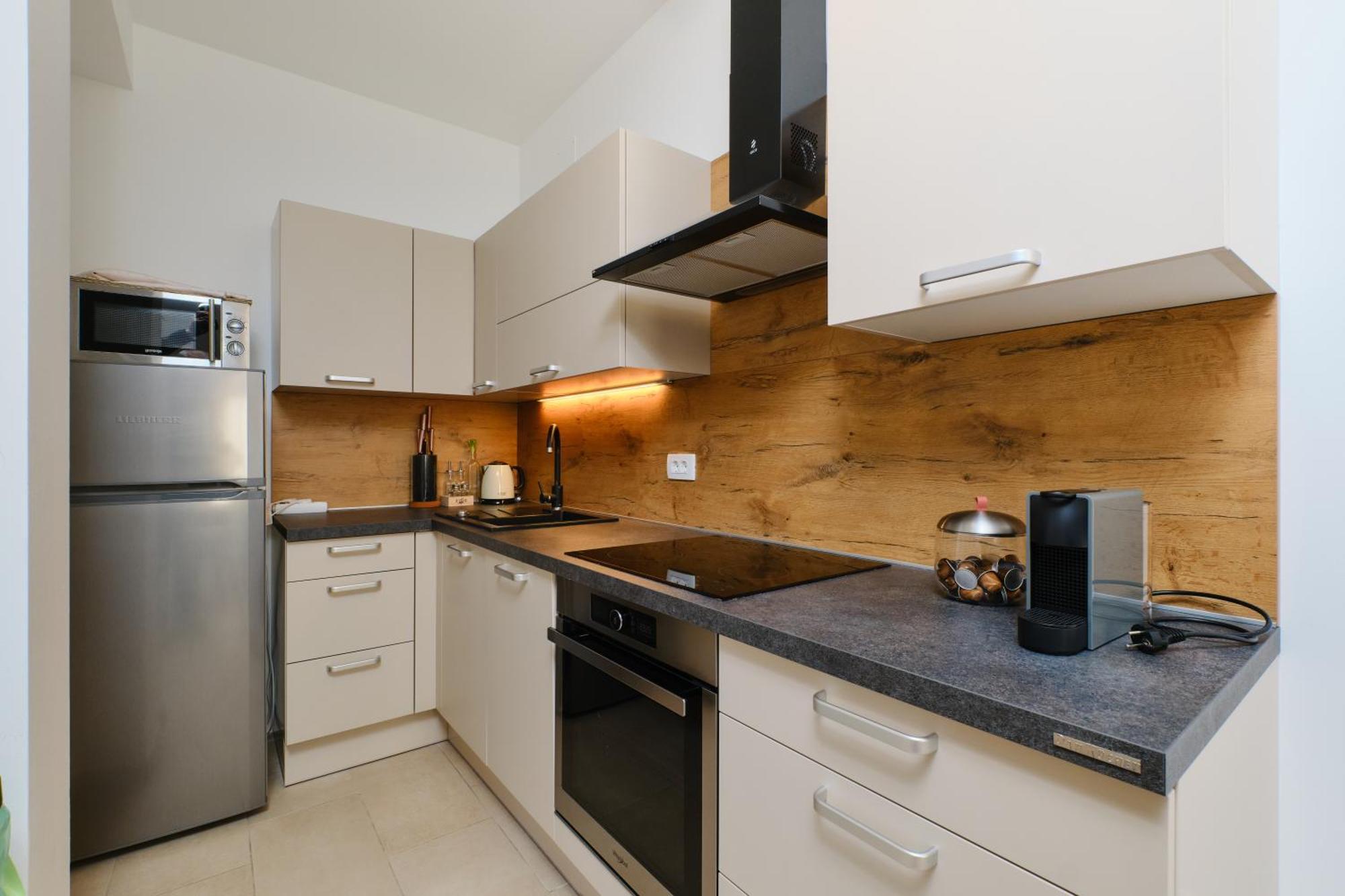 Apartments Divna マリ・ロシニュ エクステリア 写真