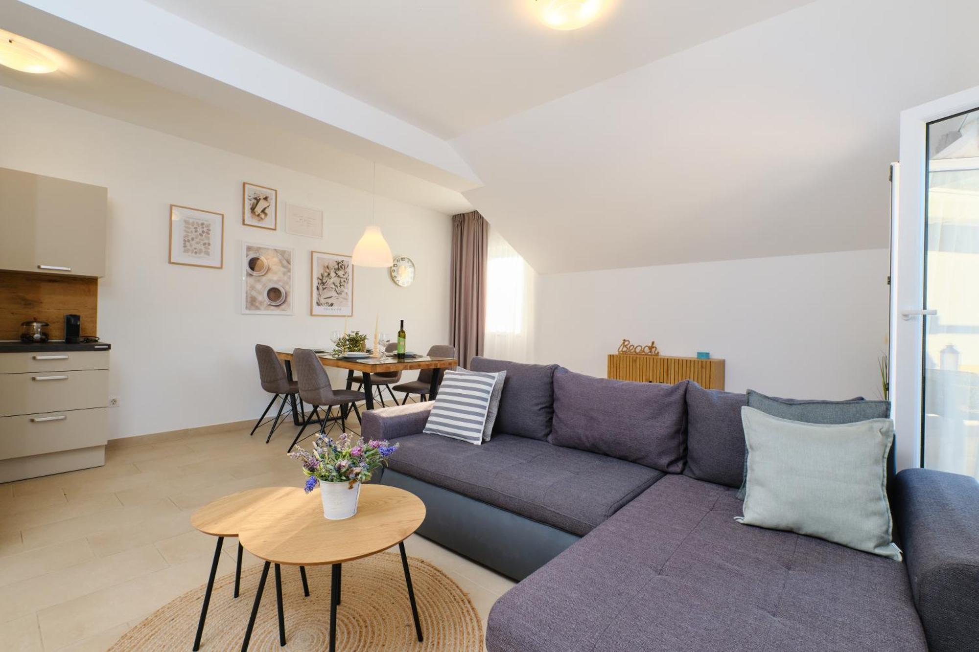 Apartments Divna マリ・ロシニュ エクステリア 写真