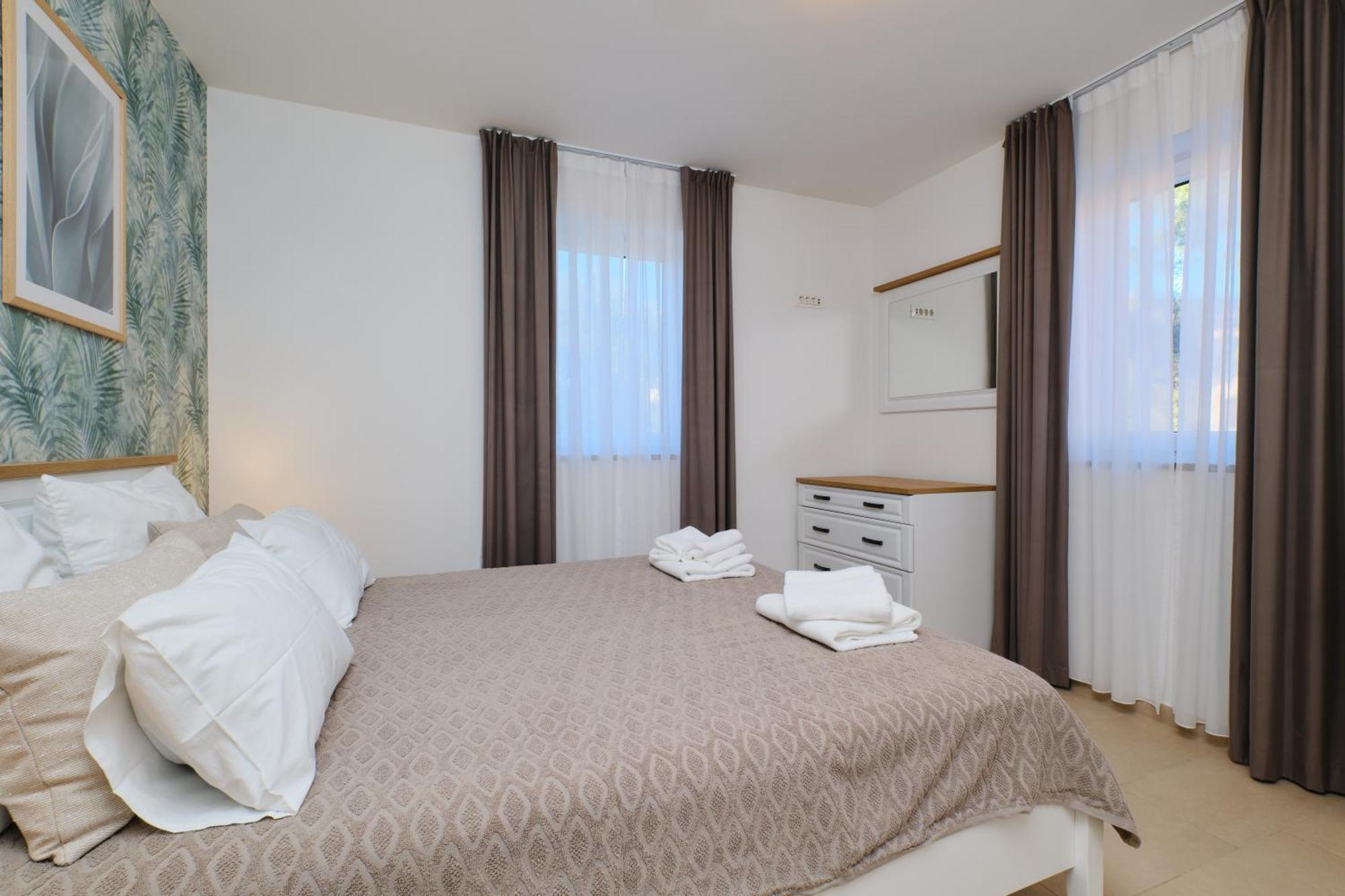 Apartments Divna マリ・ロシニュ エクステリア 写真