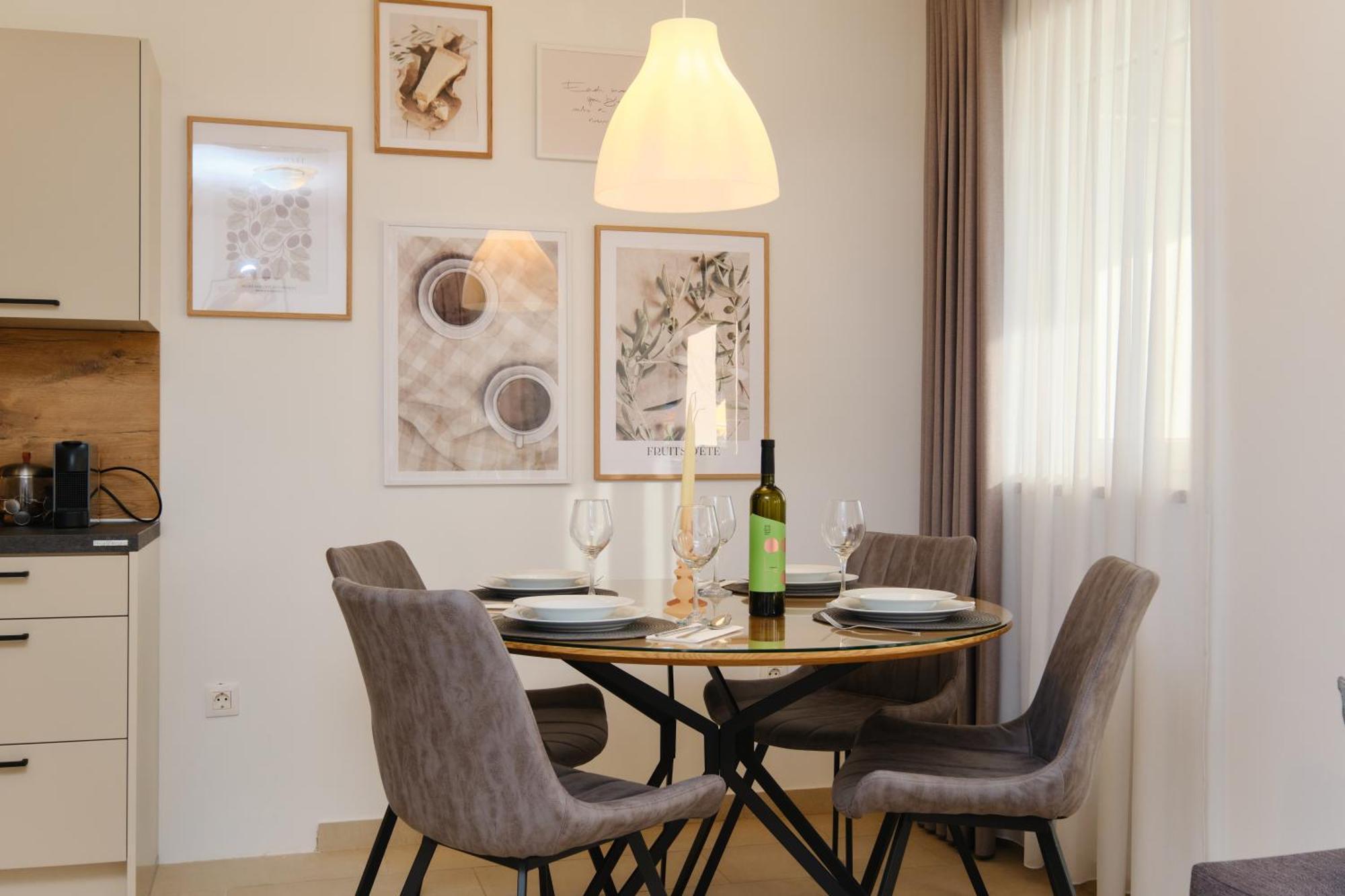 Apartments Divna マリ・ロシニュ エクステリア 写真