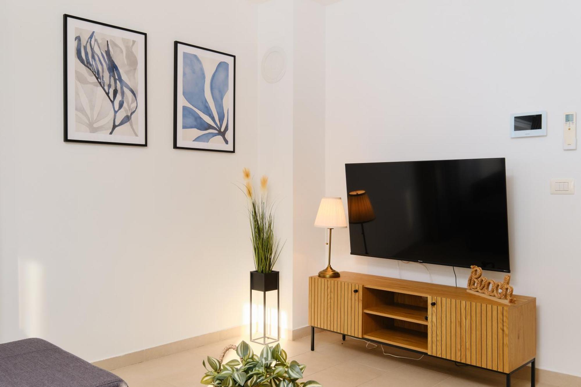 Apartments Divna マリ・ロシニュ エクステリア 写真