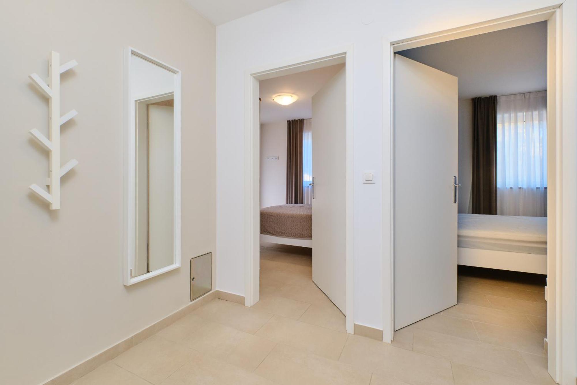 Apartments Divna マリ・ロシニュ エクステリア 写真
