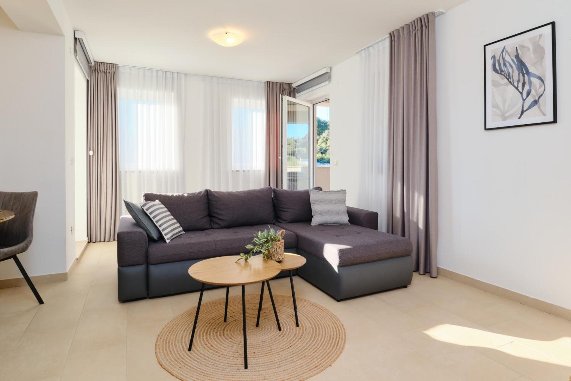 Apartments Divna マリ・ロシニュ エクステリア 写真